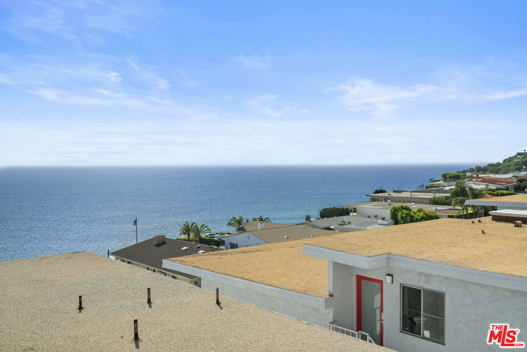 18147 Coastline Drive, Unit 6 Malibu, CA 90265 - Photo 18 of 26