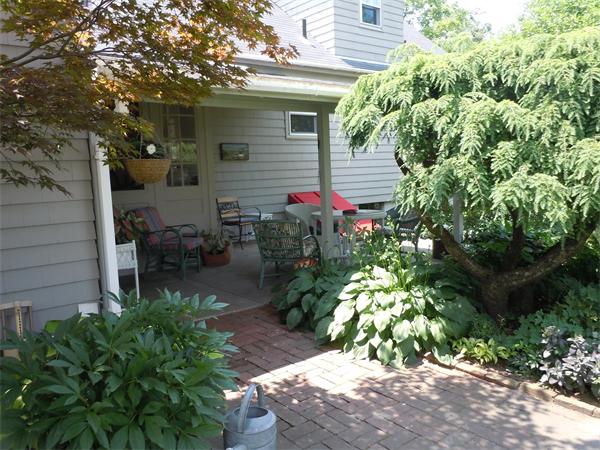 217 Prentice Street Springfield, MA 01104 - Photo 4 of 16
