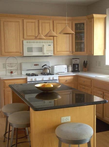 1759 Chase Rochester, MI 48307 - Photo 3 of 12 799091-2.JPG