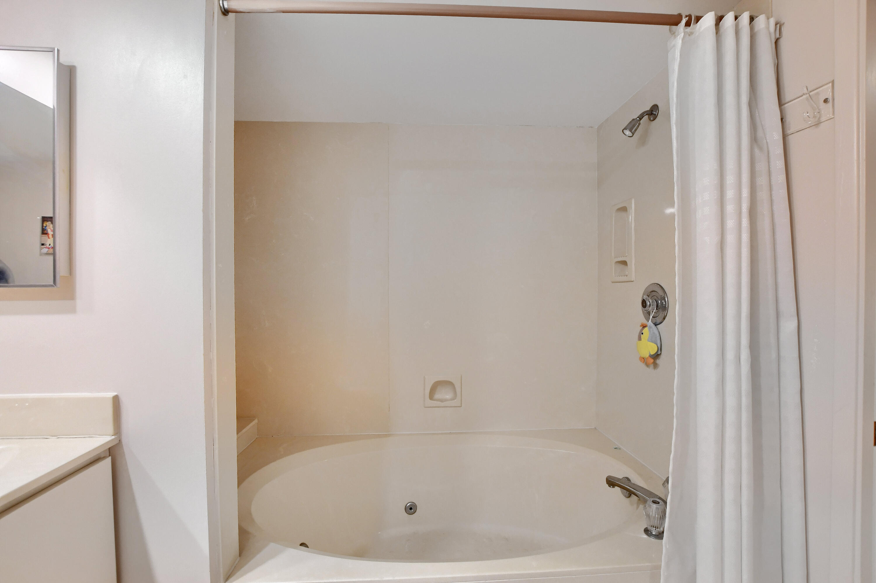 7834 La Mirada Drive, Unit 7834 Boca Raton, FL 33433 - Photo 24 of 32 master bath