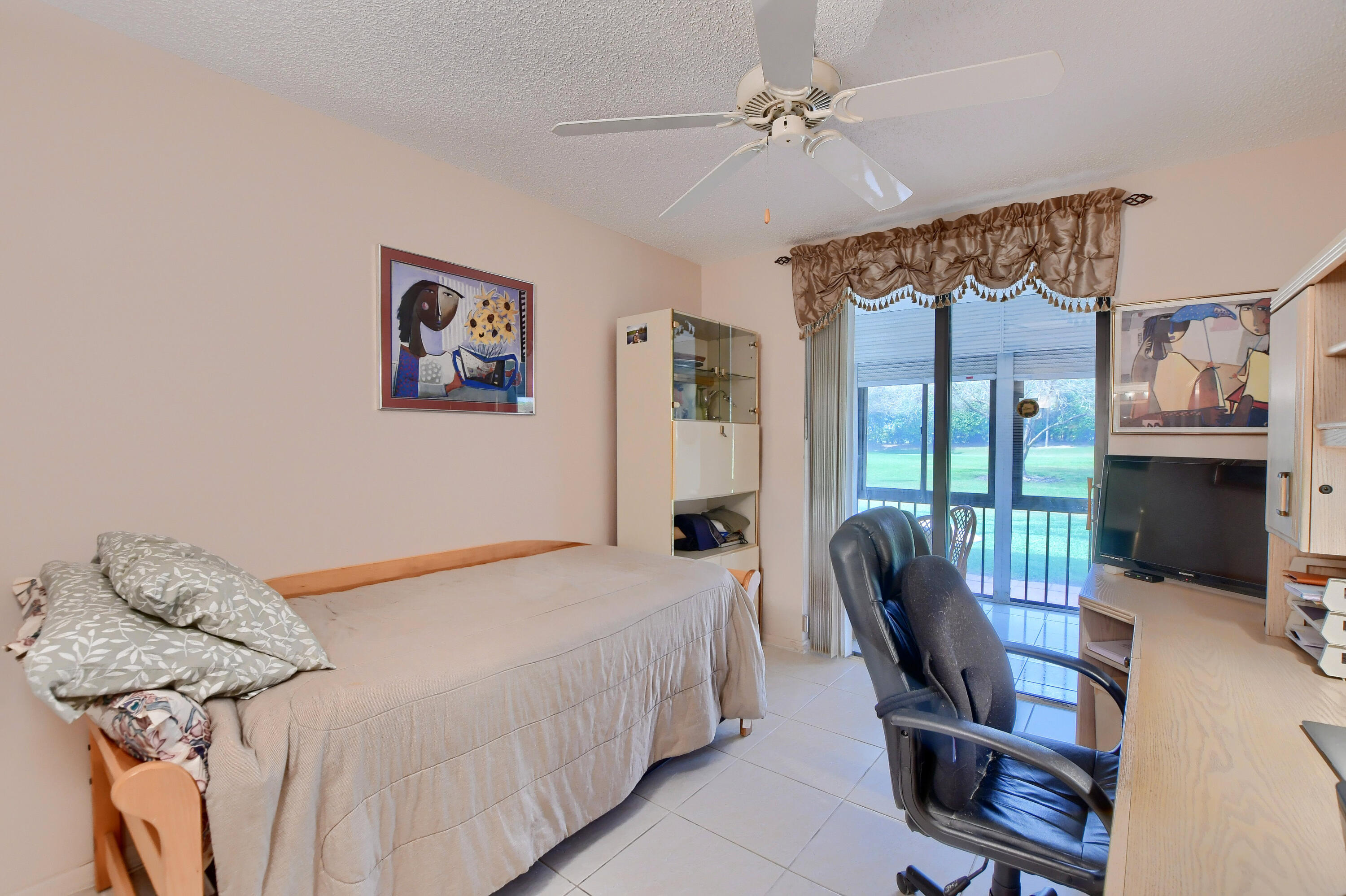 7834 La Mirada Drive, Unit 7834 Boca Raton, FL 33433 - Photo 26 of 32 2nd bedroom