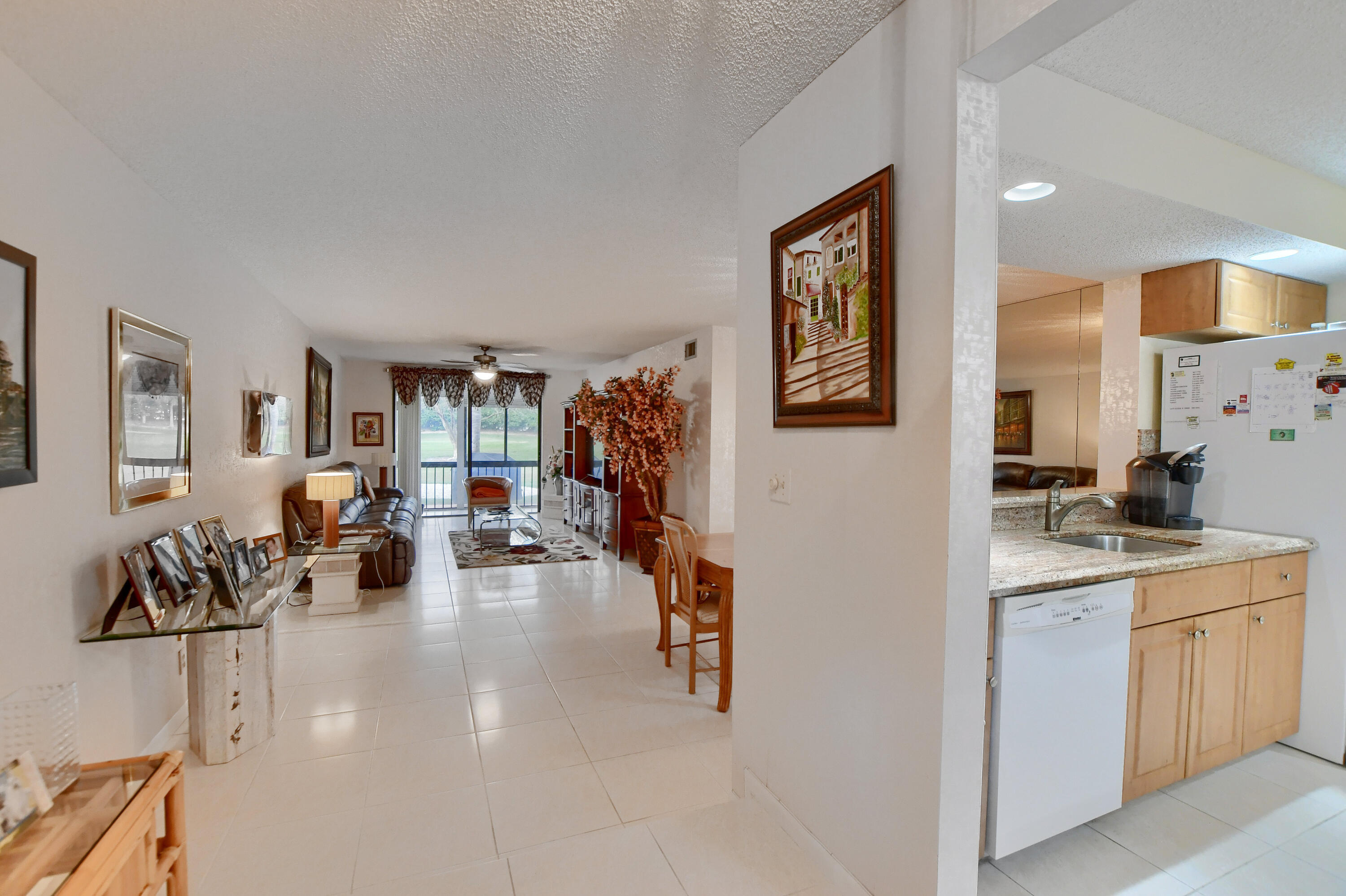 7834 La Mirada Drive, Unit 7834 Boca Raton, FL 33433 - Photo 5 of 32 foyer