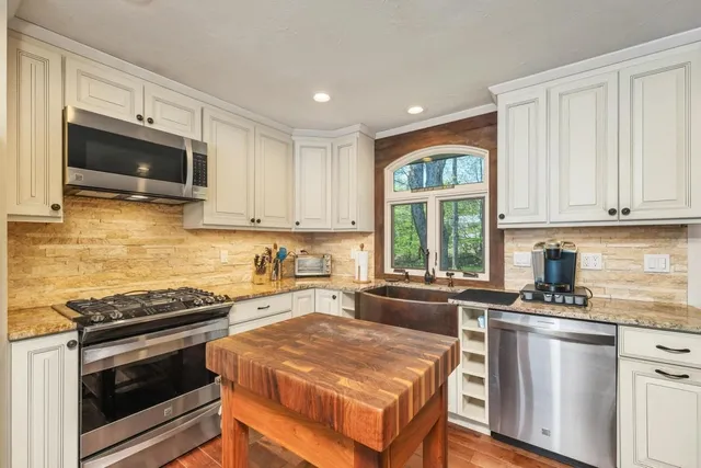 $3,000 | 19 Mirror Lake Drive, Tuftonboro, NH 03853