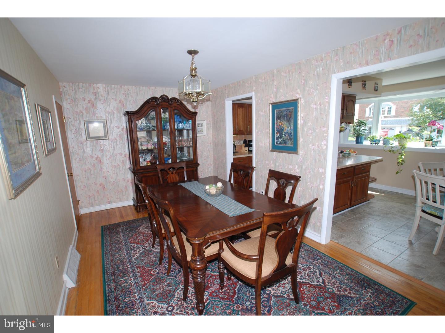 7340 Hill Road Philadelphia, PA 19128 - Photo 5 of 24 Dining Room