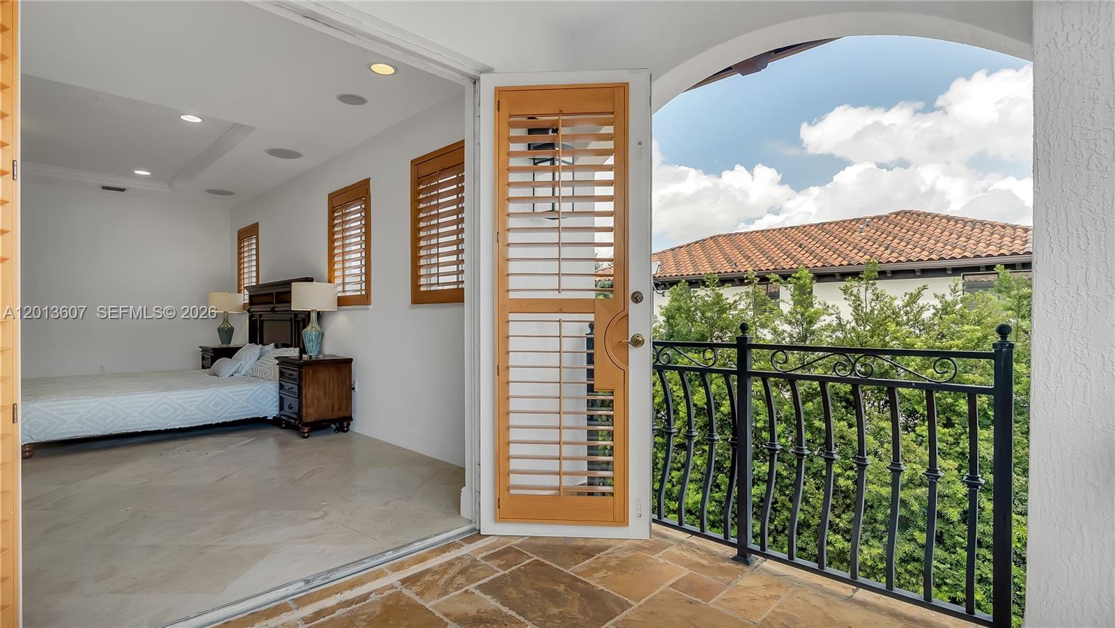 16763 Northwest 77th Path Miami Lakes, FL 33016 - Photo 21 of 63