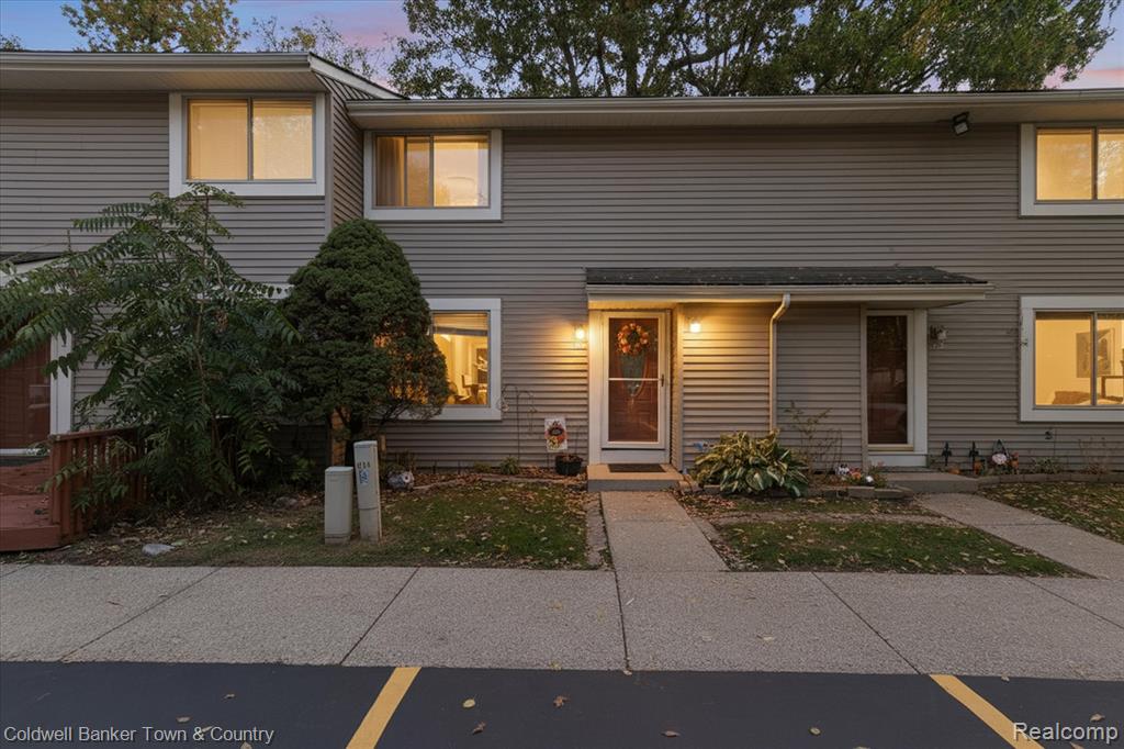616 Rickett Road, Unit 124 Brighton, MI 48116 - Photo 2 of 24 Gallery Image 2