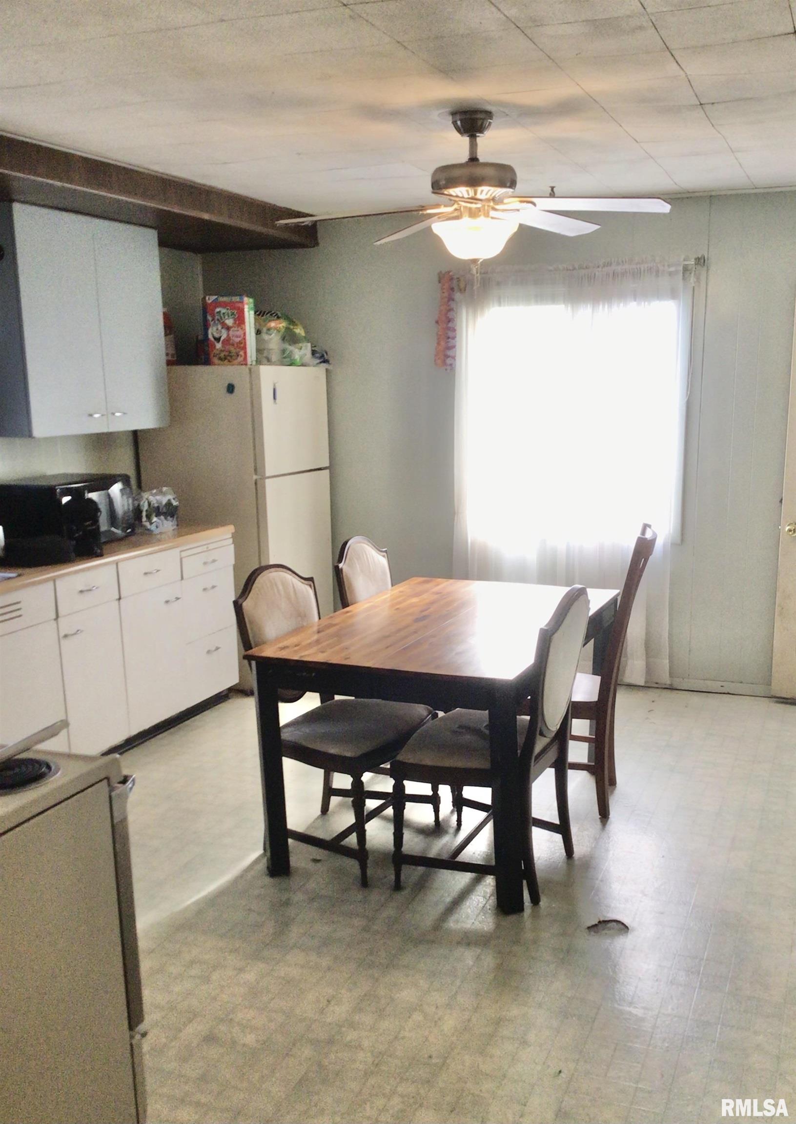 2031 North 17th Street Springfield, IL 62702 - Photo 4 of 12