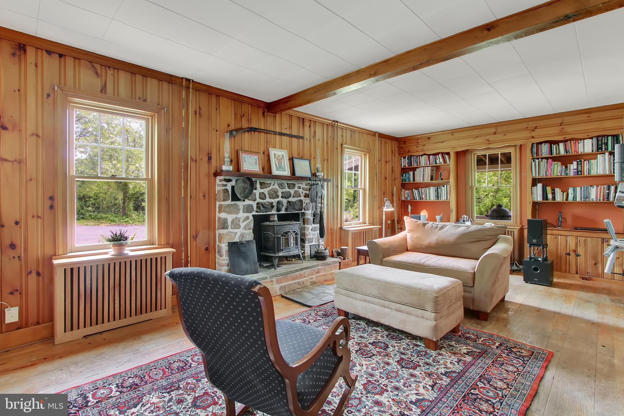 1075 Ebert Road Coopersburg, PA 18036 - Photo 2 of 36 Family/liging room