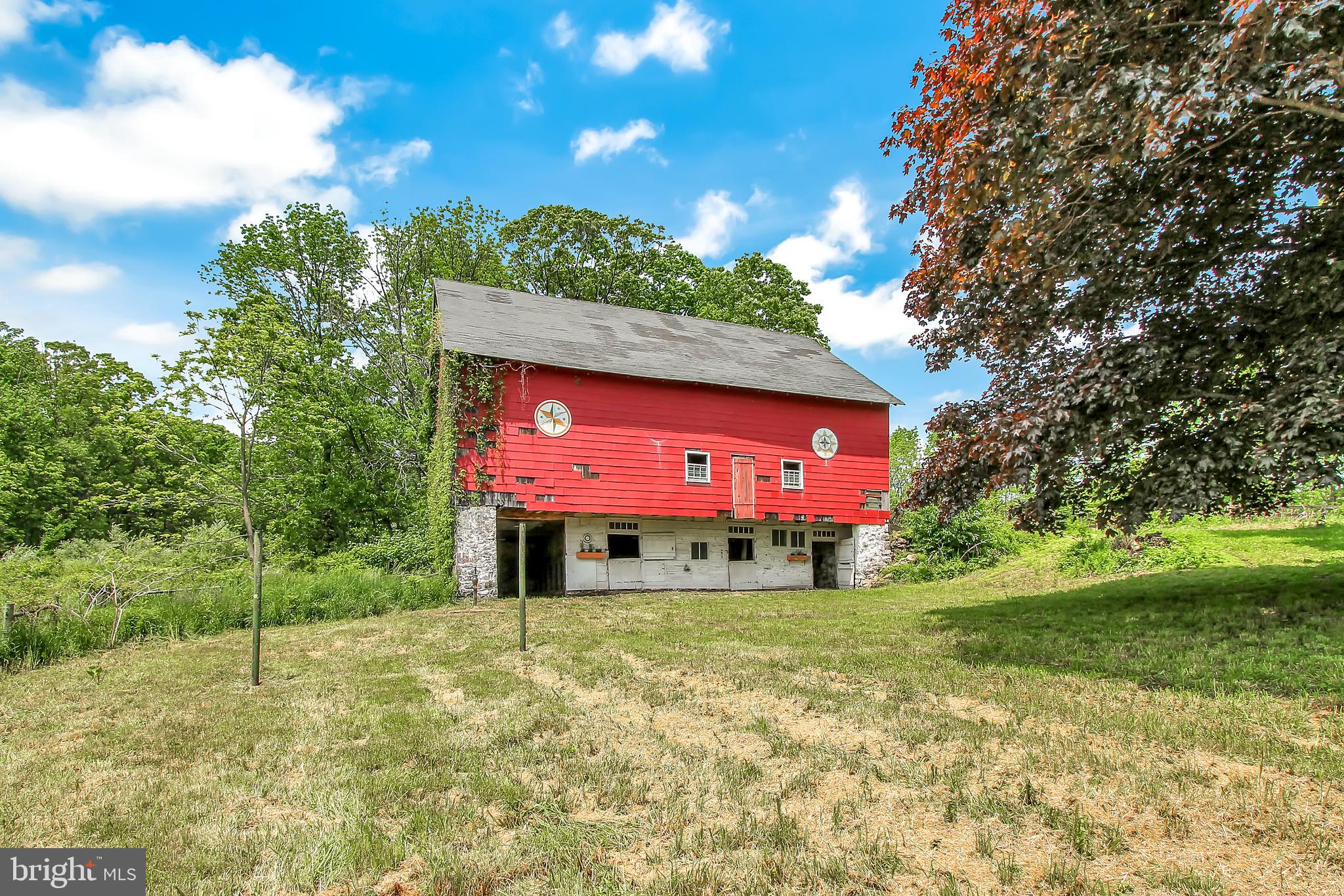1075 Ebert Road Coopersburg, PA 18036 - Photo 22 of 36 Bank barn