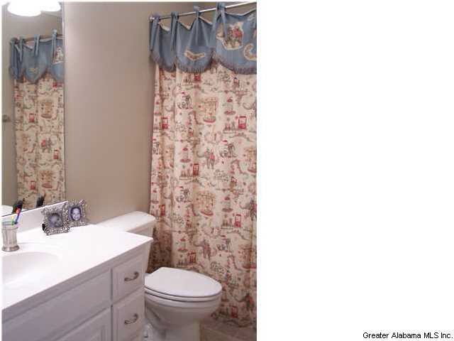 907 Ridgeway Drive Oneonta, AL 35121 - Photo 15 of 28