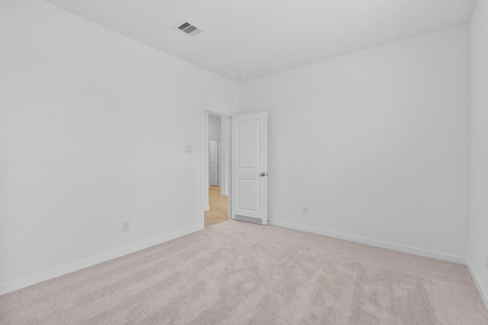 2716 Pine Bluff Drive Rosenberg, TX 77469 - Photo 22 of 32 a view of an empty room