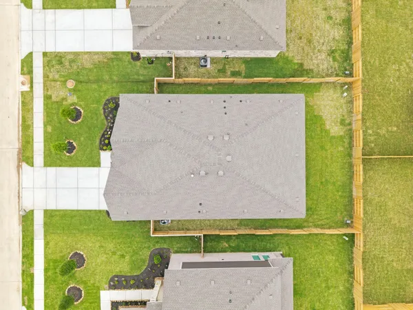 $2,700 | 2716 Pine Bluff Drive, Rosenberg, TX 77469