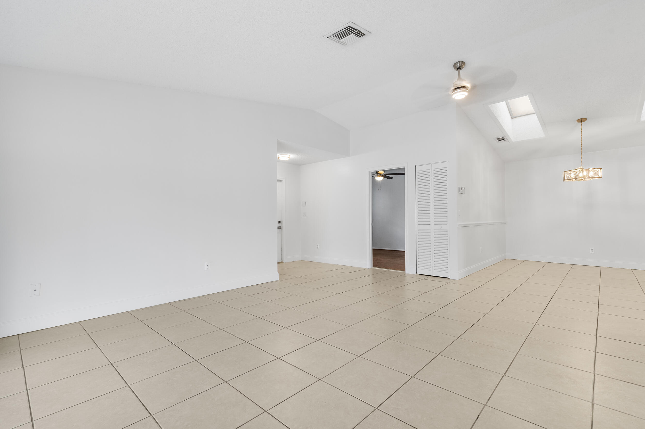 23320 Southwest 58th Avenue, Unit B Boca Raton, FL 33428 - Photo 18 of 40 7__dsc4422