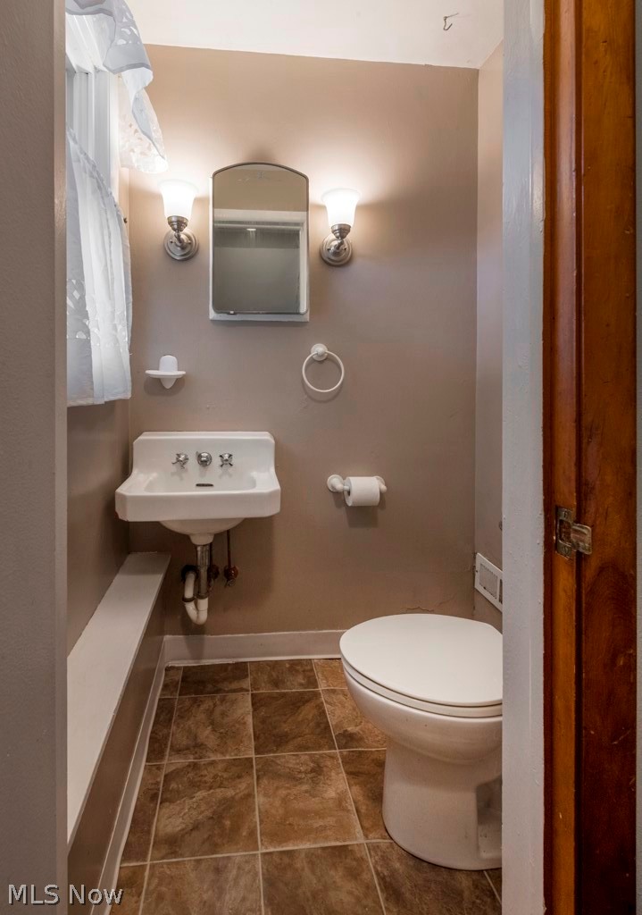 5861 Pearl Road Cleveland, OH 44130 - Photo 30 of 35 Gallery Image 30