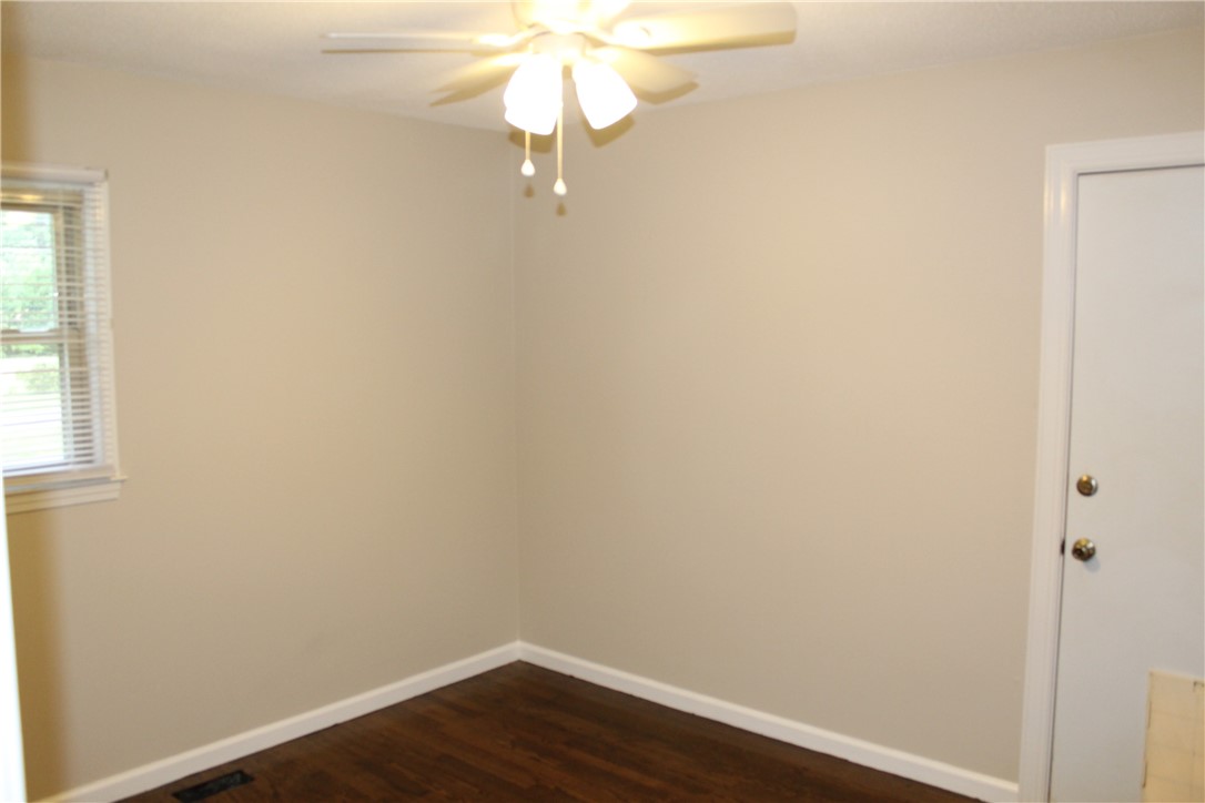 106 Pine Grove Road Anderson, SC 29624 - Photo 11 of 17