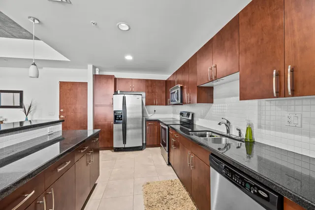 $3,550 | 300 South Australian Avenue, Unit 1106, West Palm Beach, FL 33401