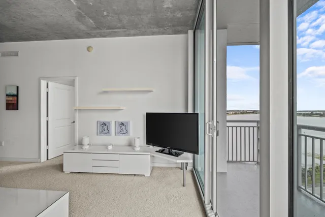 $3,550 | 300 South Australian Avenue, Unit 1106, West Palm Beach, FL 33401