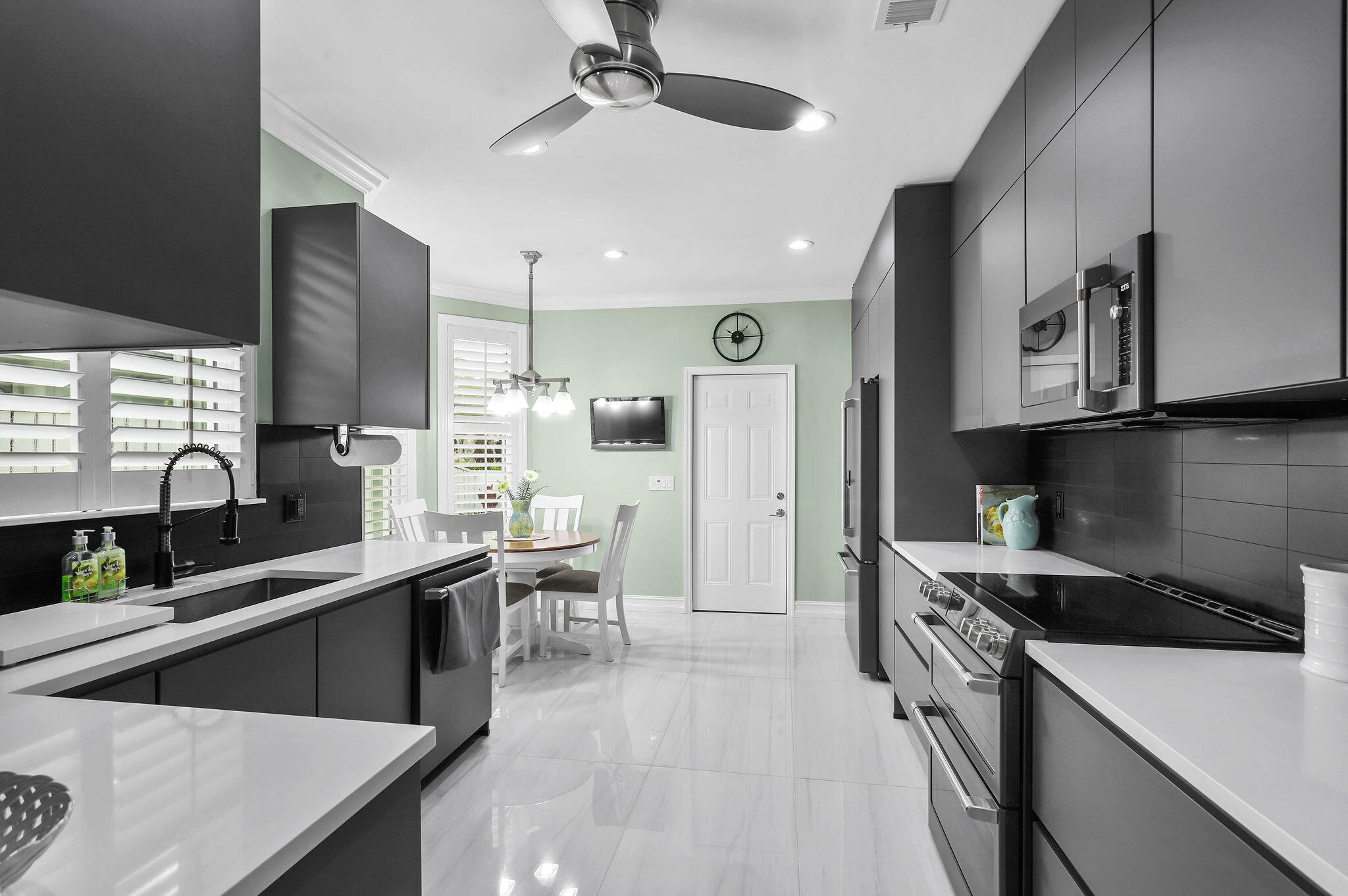 2056 Windward Way Jupiter, FL 33477 - Photo 10 of 58 2056WindwardWay(18)