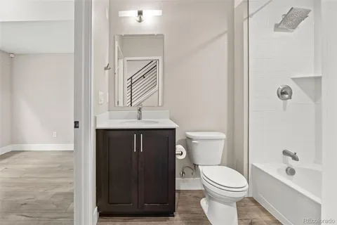 a view of entryway and hall