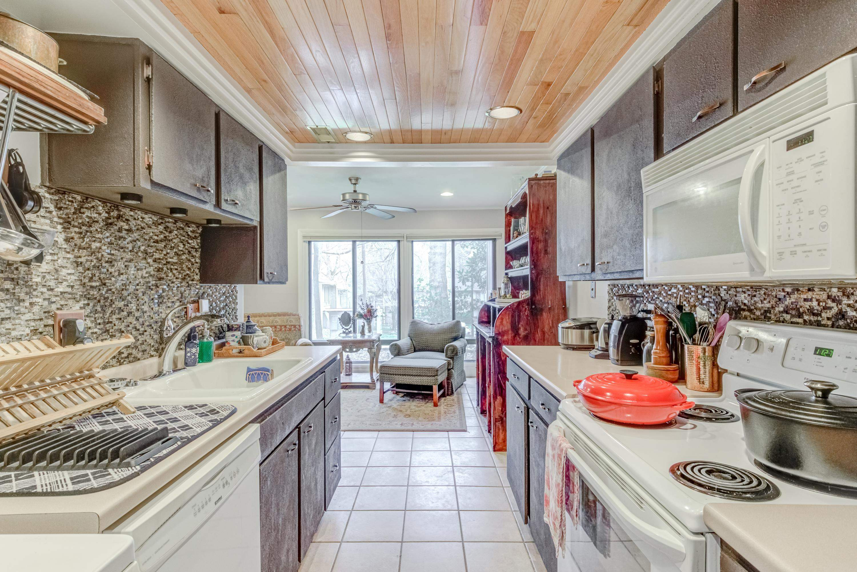 1758 Quail Ridge Road Raleigh, NC 27609 - Photo 19 of 37 Photo 19