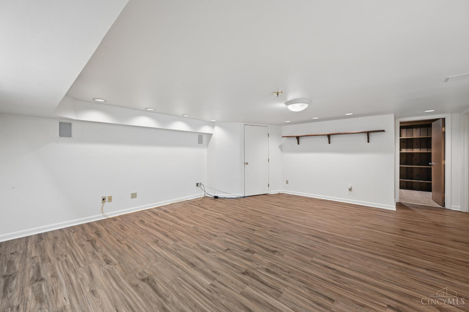 559 Asbury Road Cincinnati, OH 45255 - Photo 36 of 50