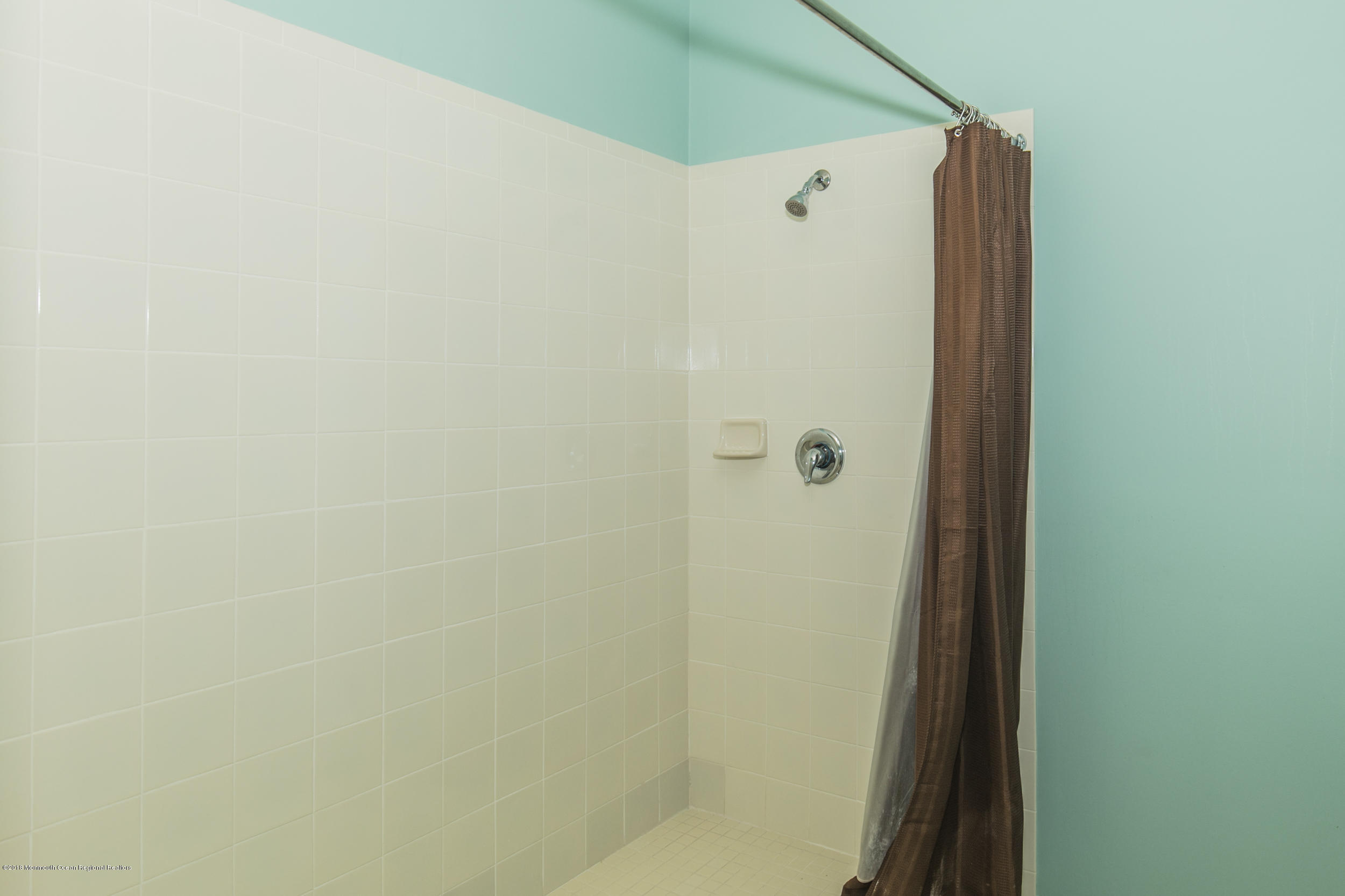 16 Vancleve Road Manalapan, NJ 07726 - Photo 31 of 45 Battleground_28