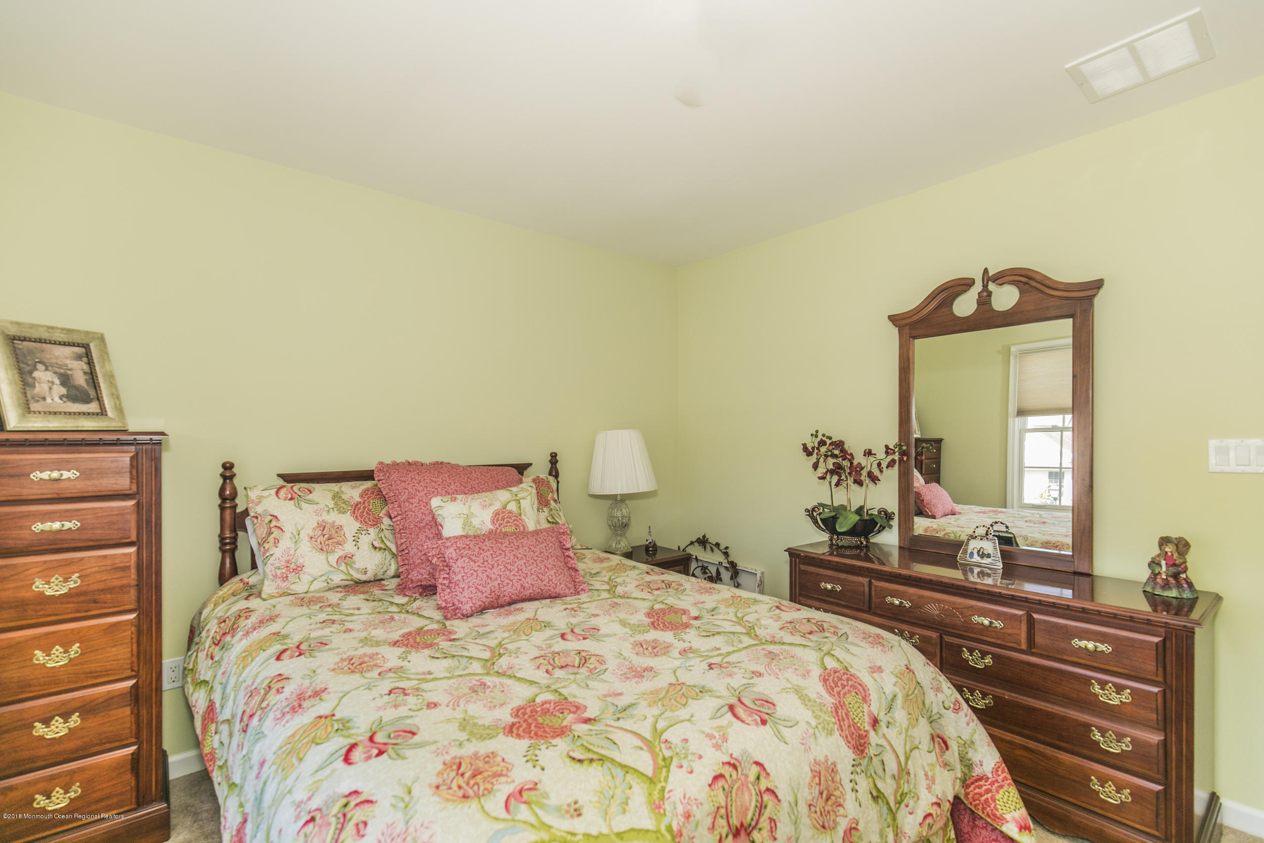 16 Vancleve Road Manalapan, NJ 07726 - Photo 37 of 45 Battleground_35