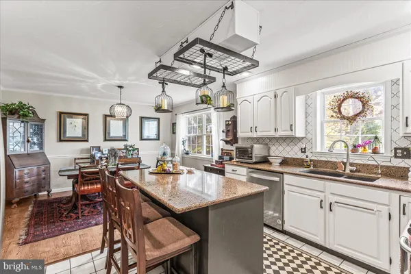 $339,500 | 10 Amanda Avenue, Hanover, PA 17331