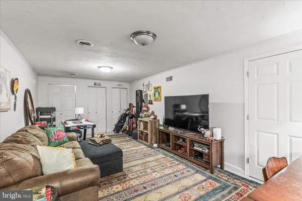 $339,500 | 10 Amanda Avenue, Hanover, PA 17331