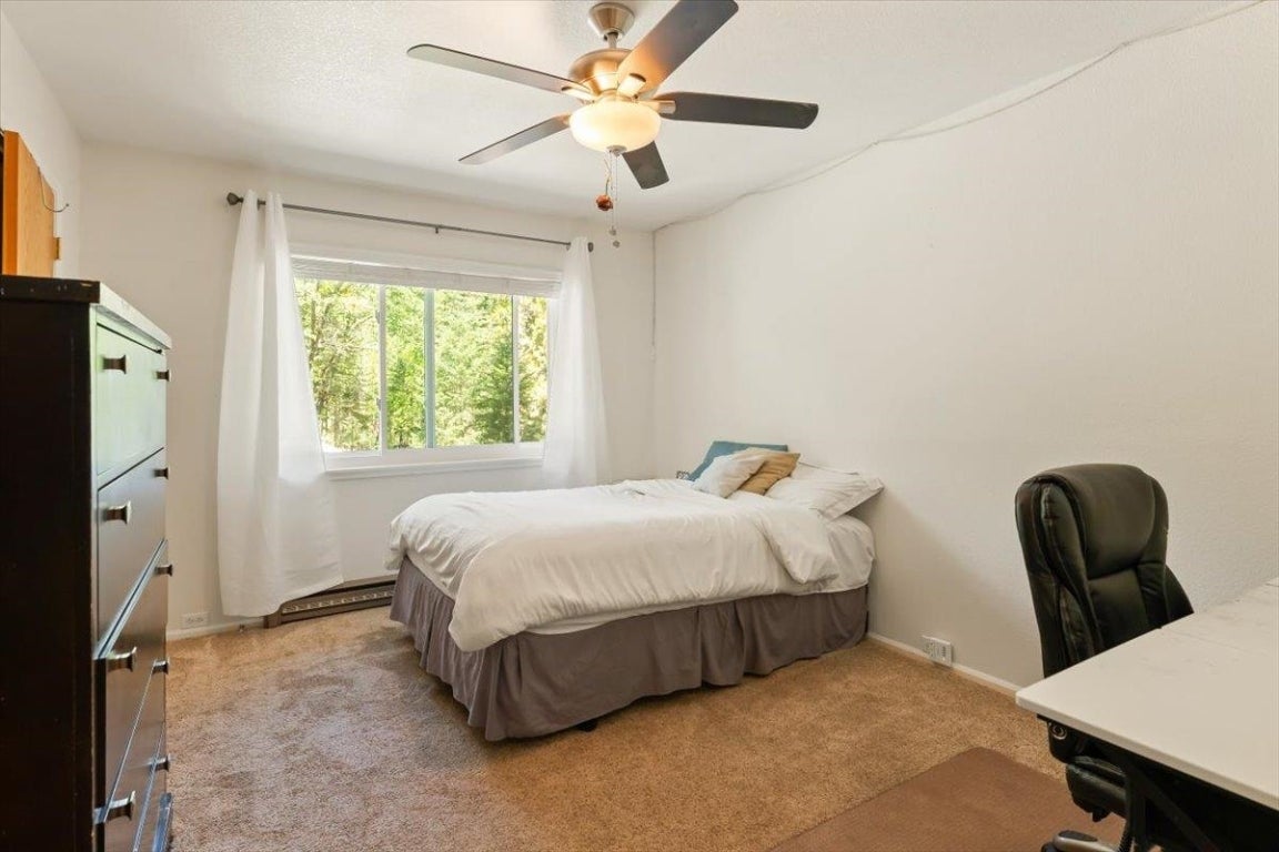 2209 Davis Place Road Mount Shasta, CA 96067 - Photo 16 of 29 Gallery Image 16