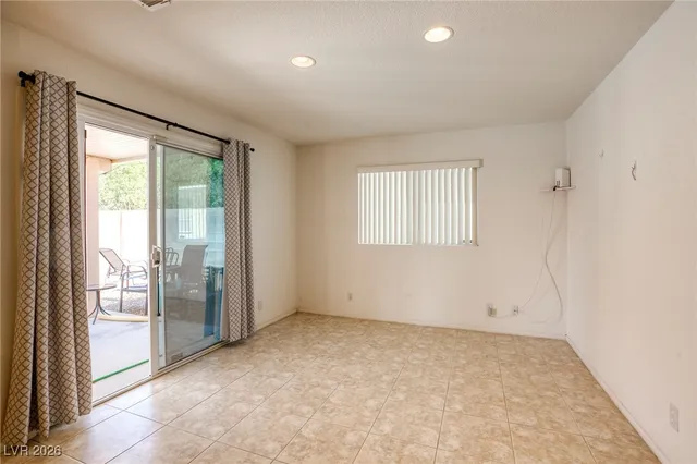 $3,000 | 6519 Giant Oak Street, North Las Vegas, NV 89084