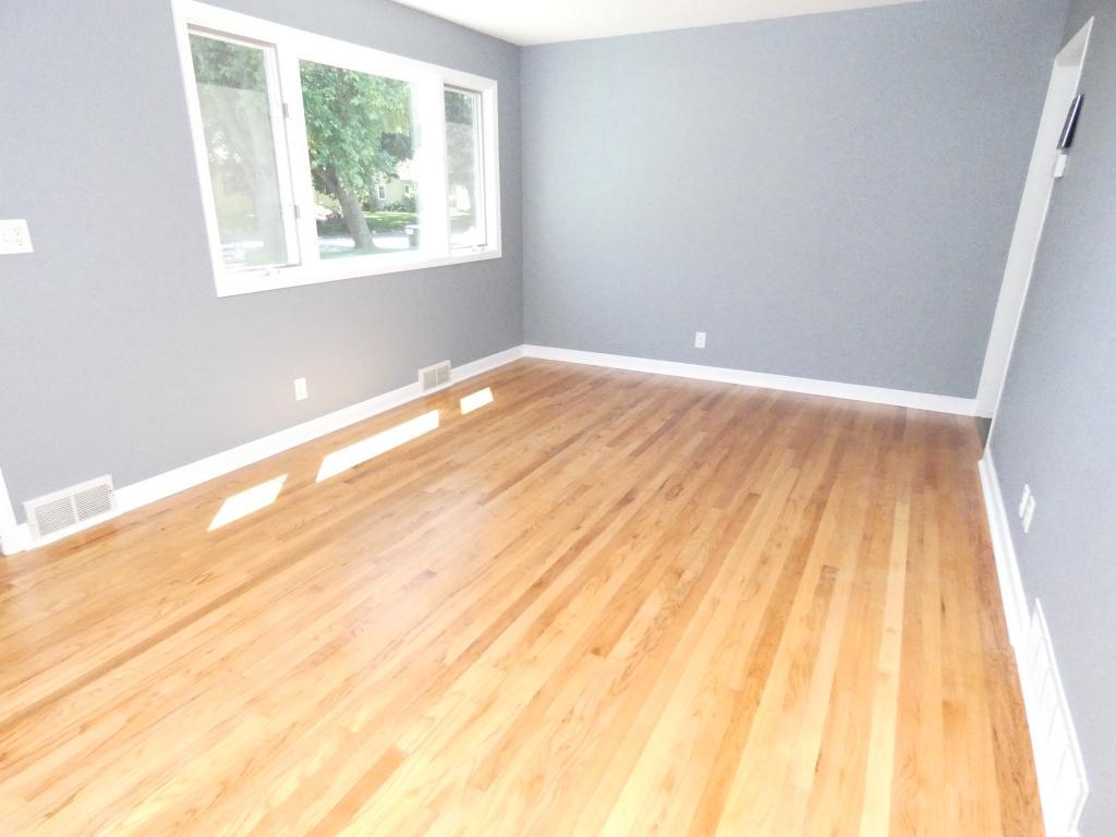 307 11th Street Hudson, WI 54016 - Photo 4 of 41 Gallery Image 4