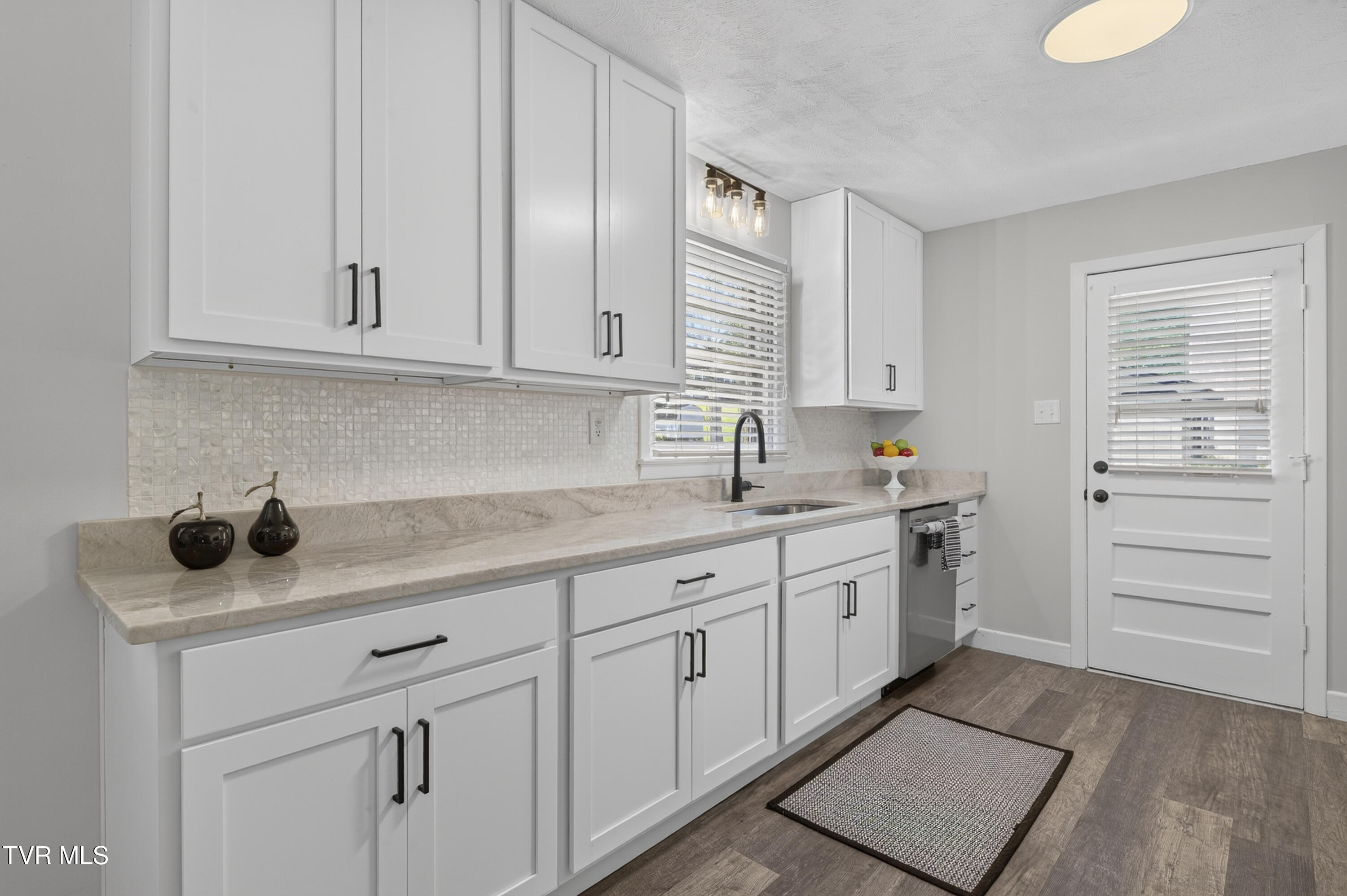302 Seminole Road Bristol, VA 24201 - Photo 20 of 50 302-Seminole-Rd-18