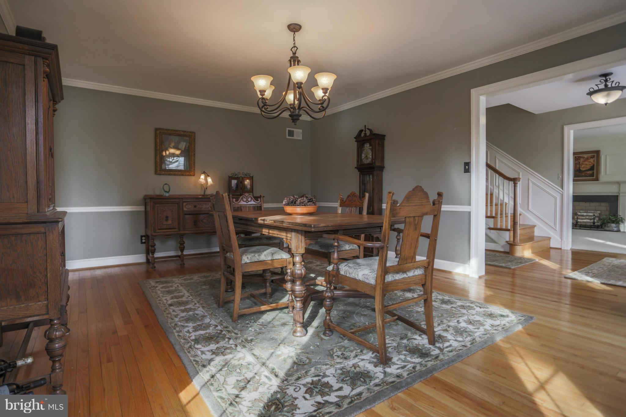 15312 Merrifields Court Silver Spring, MD 20906 - Photo 4 of 30 Bring your huge dining room table!