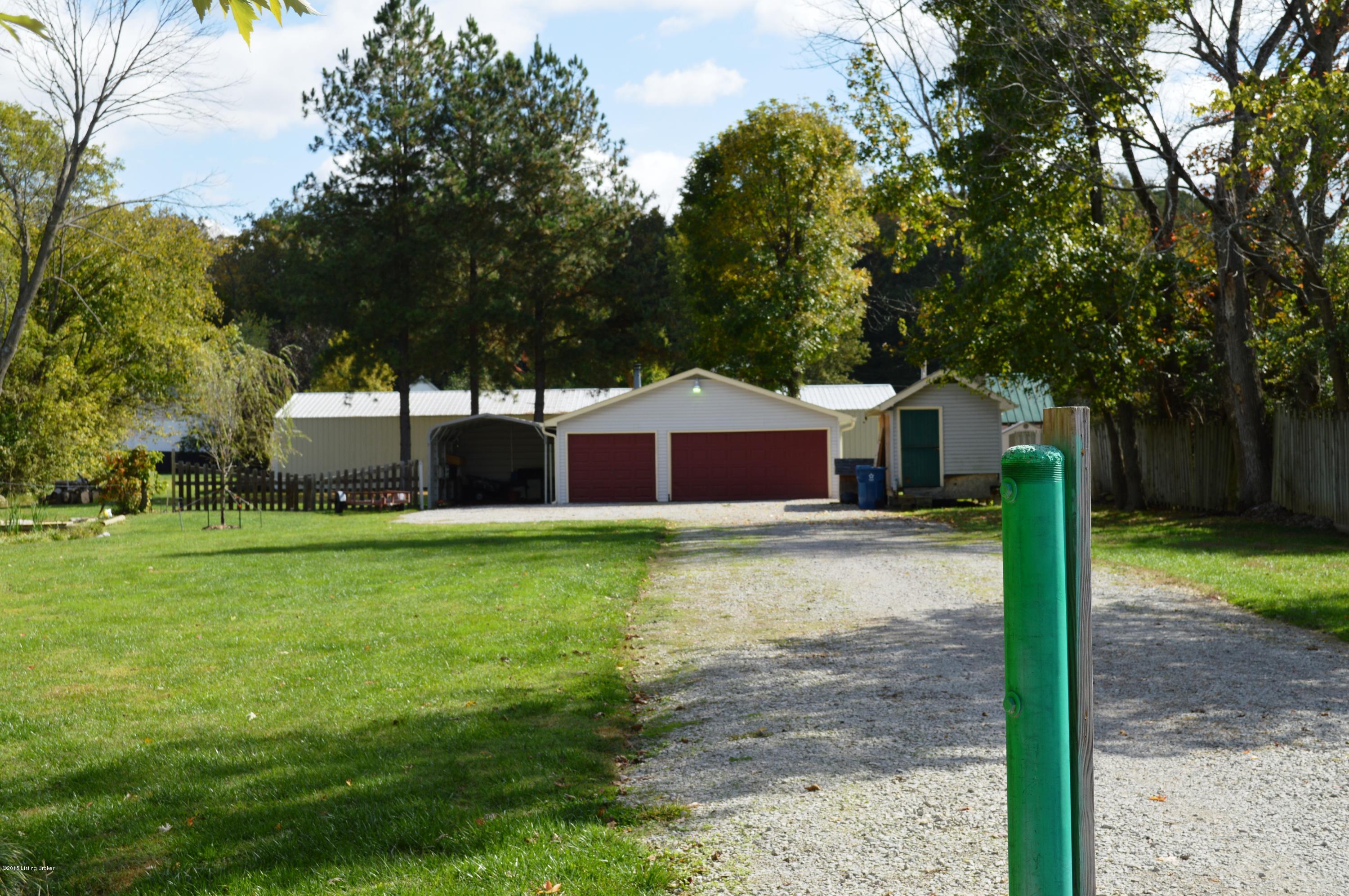 7121 Manslick Road Louisville, KY 40214 - Photo 10 of 37 DSC_2200