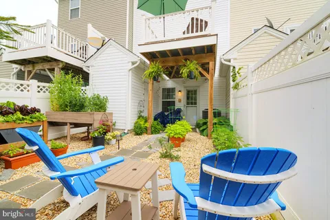 $330,000 | 20649 Albermarle Lane, Millsboro, DE 19966