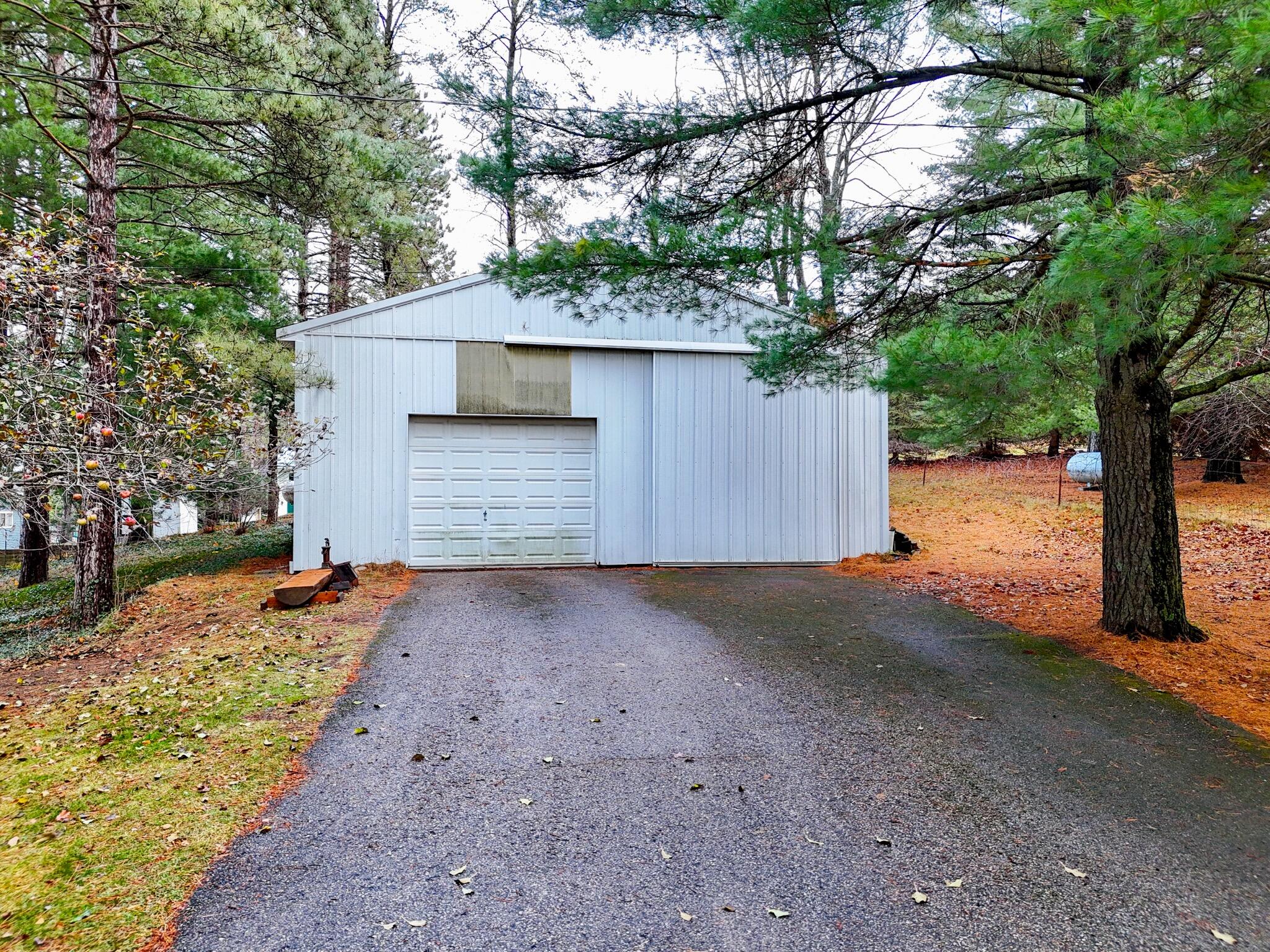 347 27 1/4 Road Cadillac, MI 49601 - Photo 40 of 57 DJI_20231116214136_0080_D