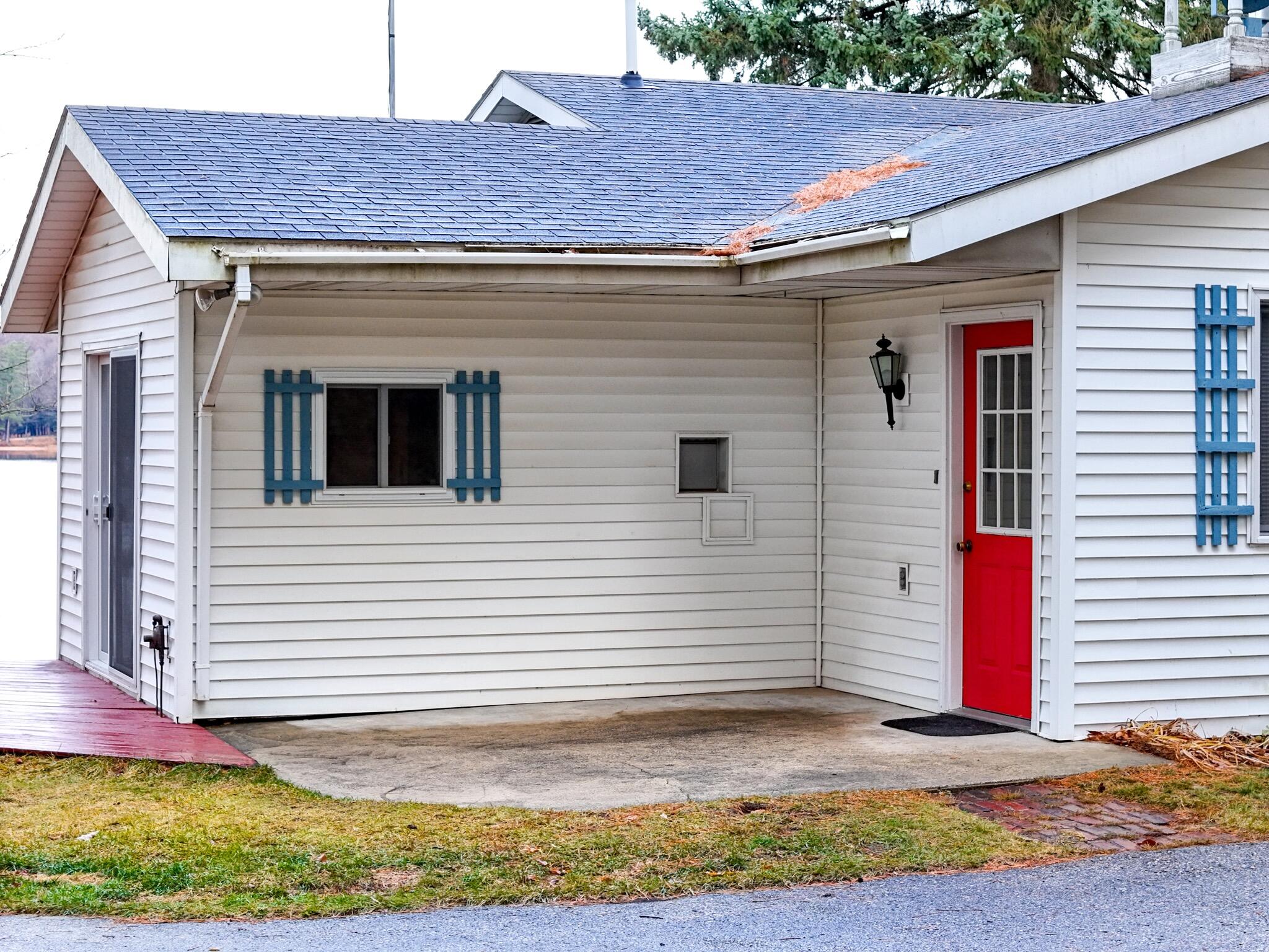 347 27 1/4 Road Cadillac, MI 49601 - Photo 46 of 57 DJI_20231116214243_0083_D