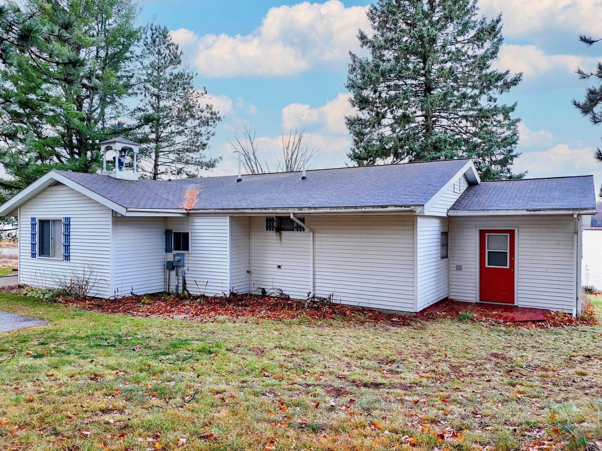 347 27 1/4 Road Cadillac, MI 49601 - Photo 47 of 57 DJI_20231116214325_0084_D copy