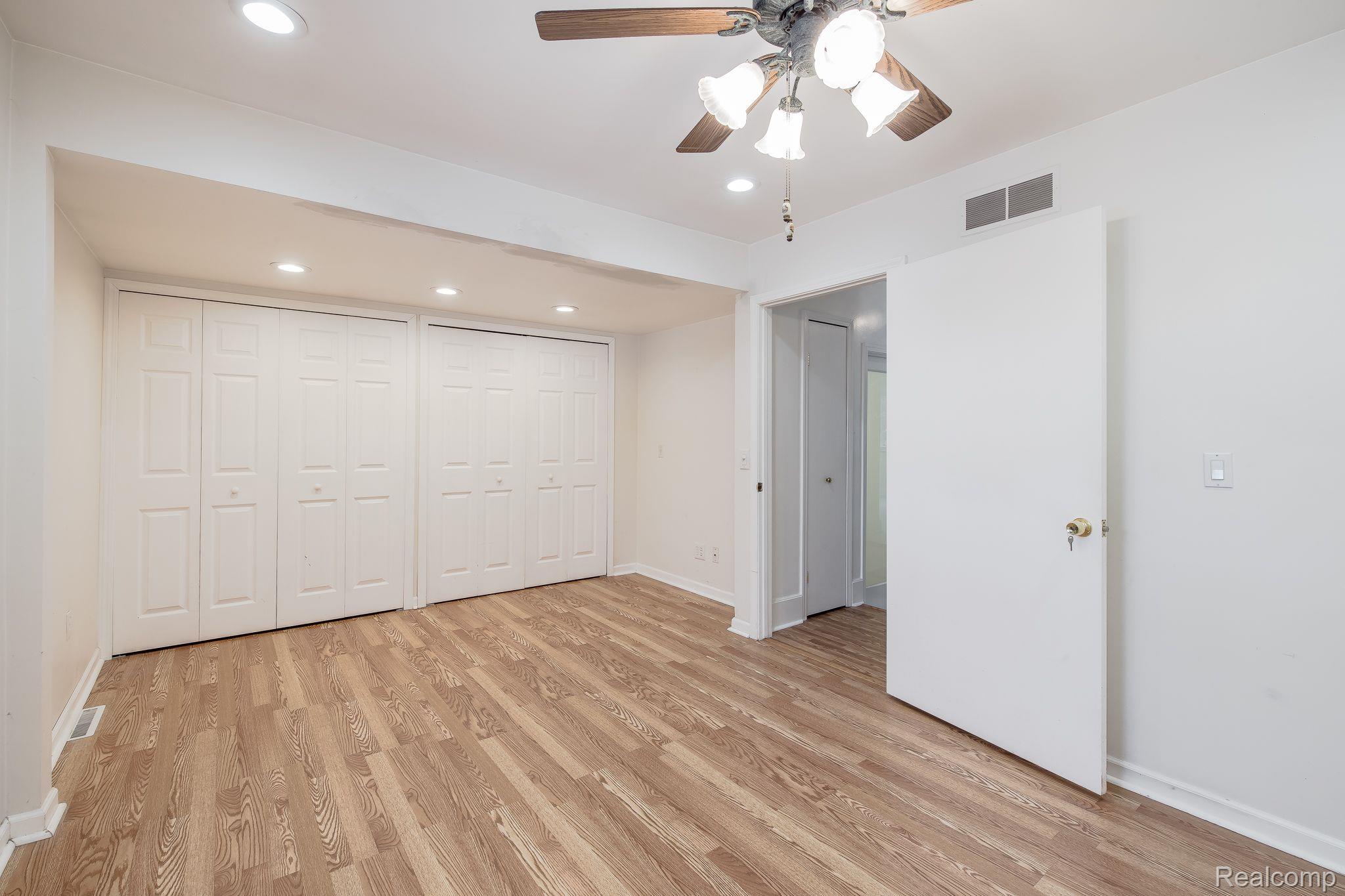 5131 West Harvard Road Clarkston, MI 48348 - Photo 22 of 48 Gallery Image 22