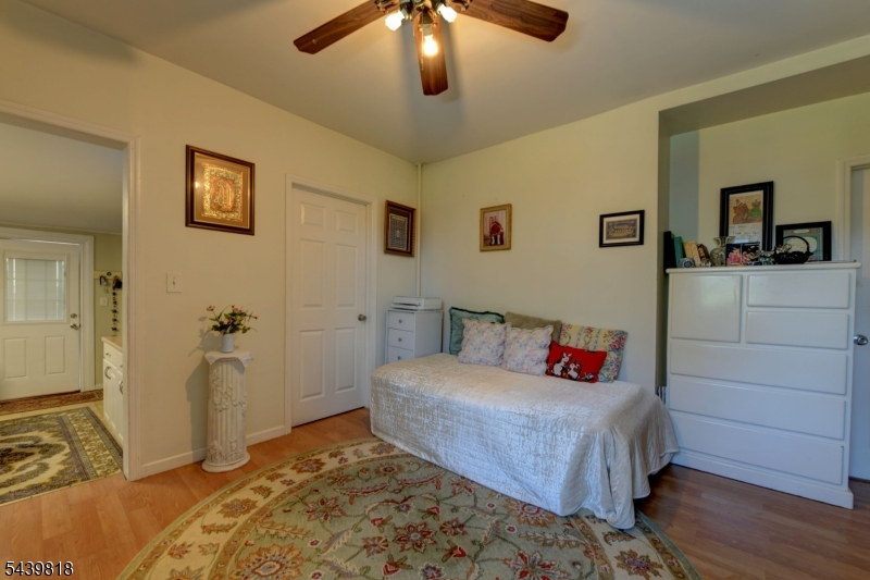 9 Walnut Street Little Falls, NJ 07424 - Photo 9 of 33