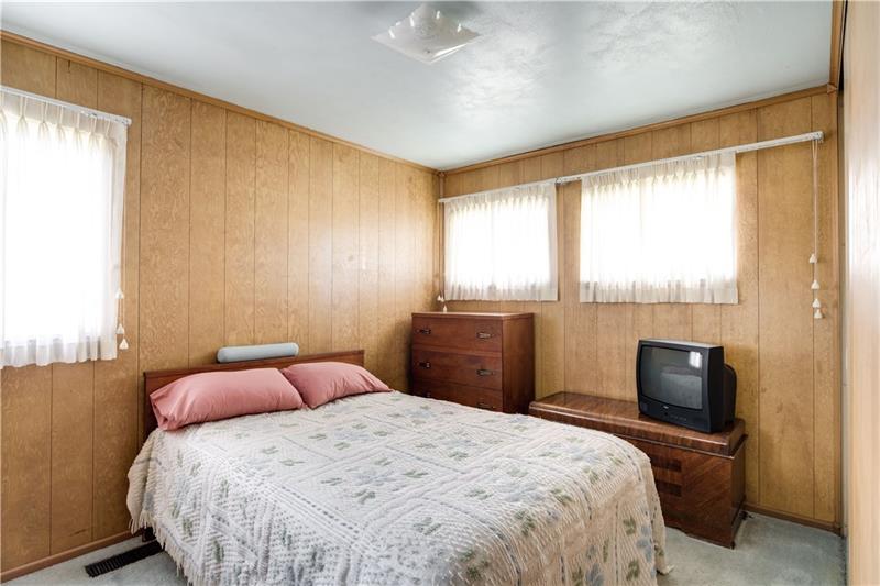 213 Holly Place Road Mount Pleasant, PA 15666 - Photo 14 of 25 Gallery Image 14