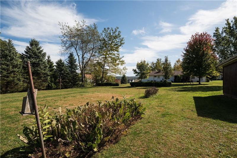213 Holly Place Road Mount Pleasant, PA 15666 - Photo 23 of 25 Gallery Image 23