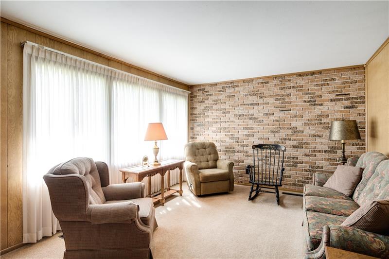 213 Holly Place Road Mount Pleasant, PA 15666 - Photo 5 of 25 Gallery Image 5
