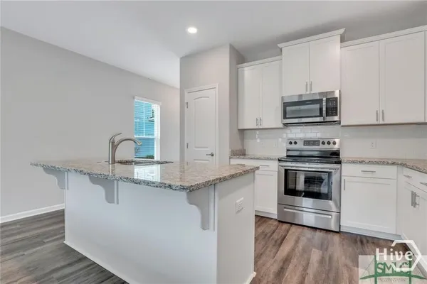 $2,300 | 116 Ainsdale Drive, Richmond Hill, GA 31324