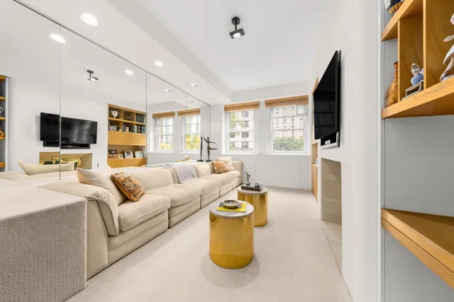 $6,995,000 | 860 Park Avenue, Unit 3 | Upper East Side