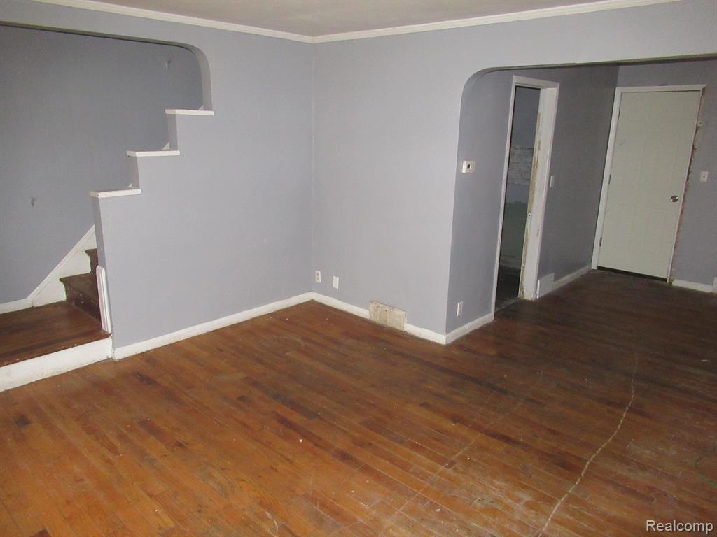 10921-10925 Nottingham Road Detroit, MI 48224 - Photo 9 of 27