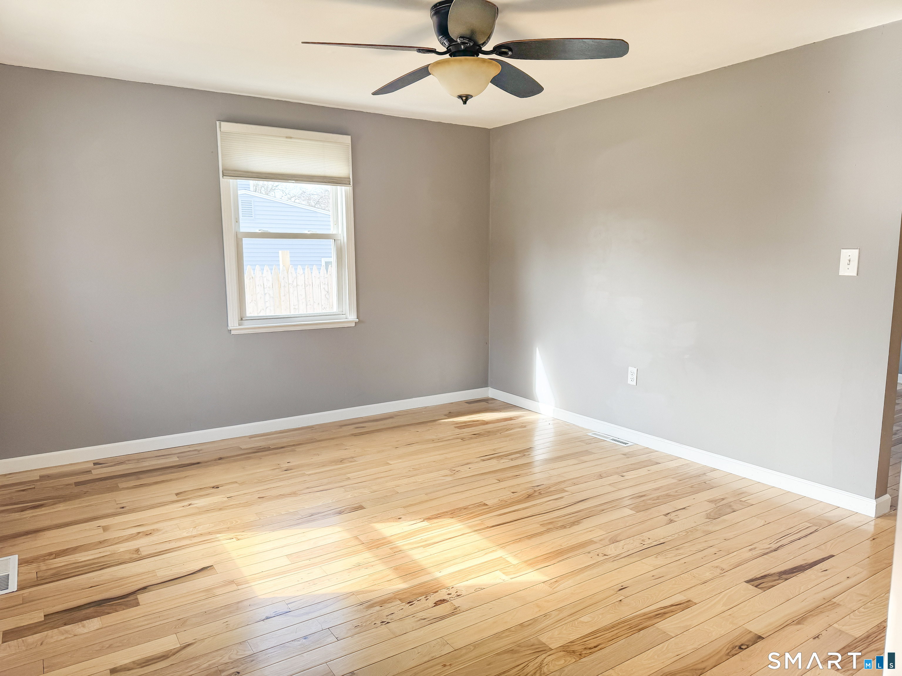 15 Pine Hill Road Enfield, CT 06082 - Photo 20 of 36