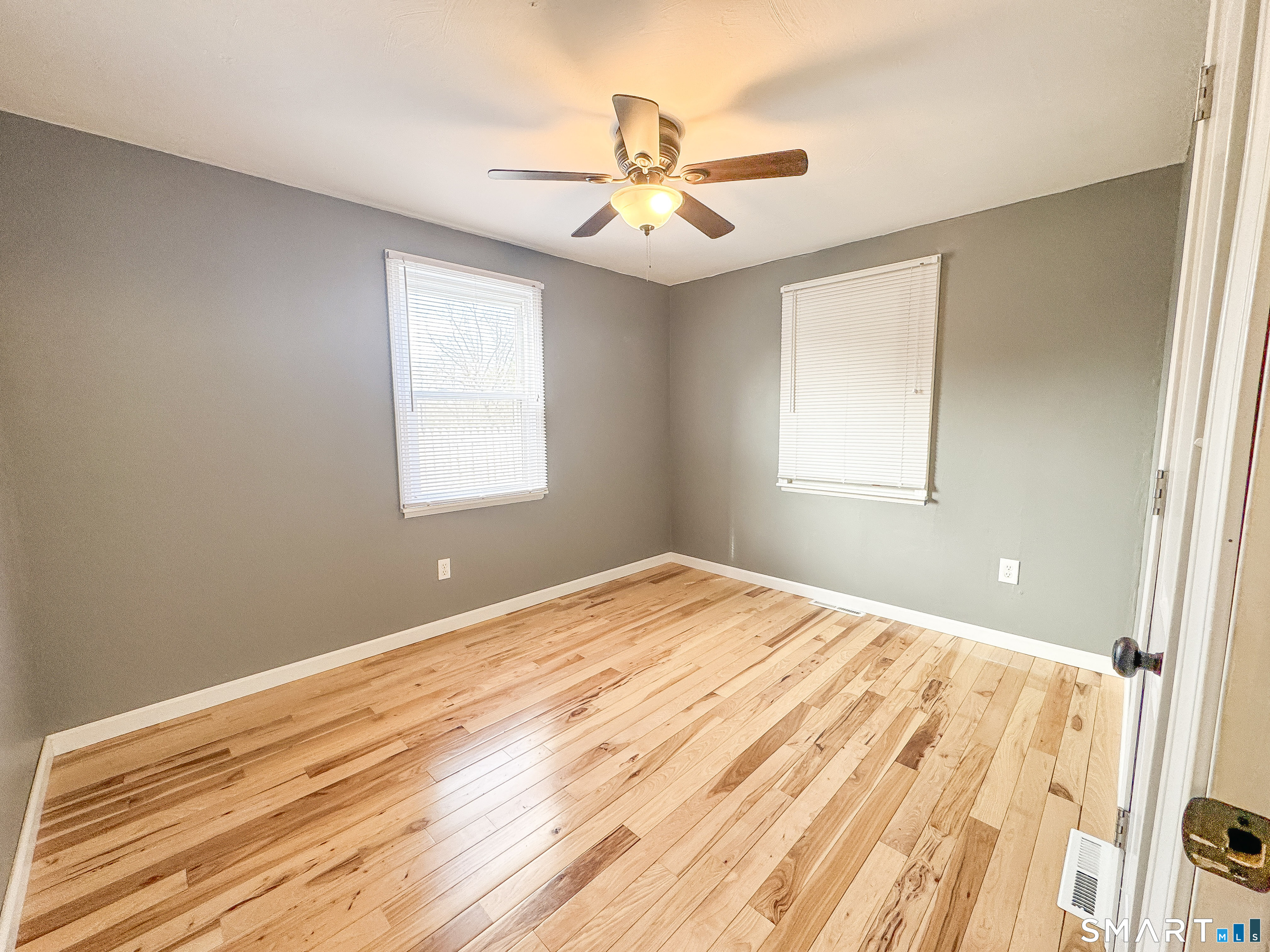 15 Pine Hill Road Enfield, CT 06082 - Photo 23 of 36