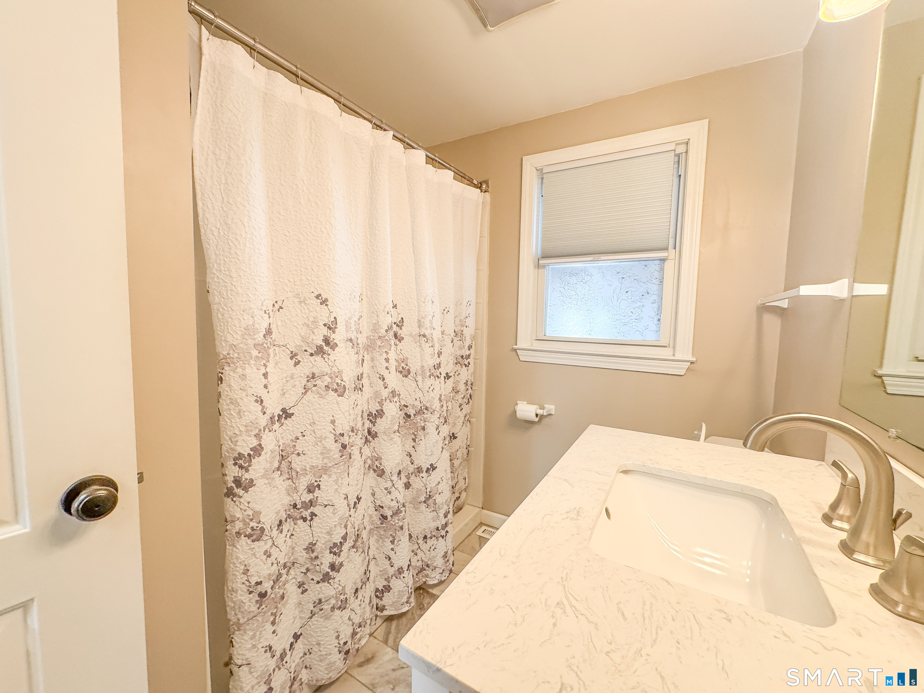 15 Pine Hill Road Enfield, CT 06082 - Photo 26 of 36